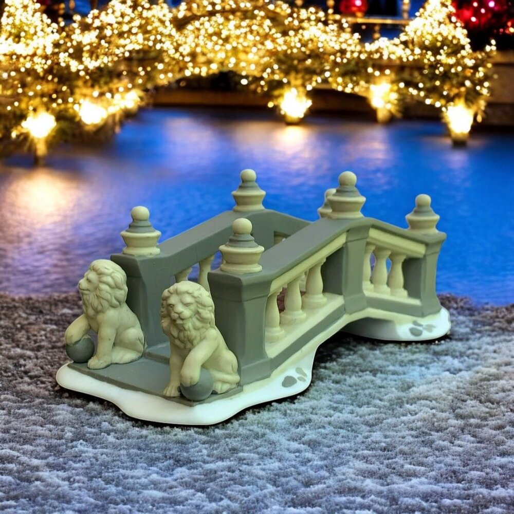 Dept 56 Lionhead Bridge Heritage Village Christmas Village Accessory 1992
